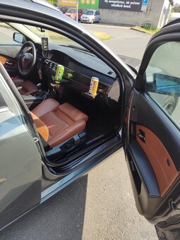 BMW 525d e61 manuál pouze kosmetické vady prave dveře - 3