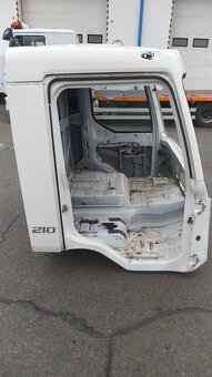 Volvo FL, Daf LF - 3