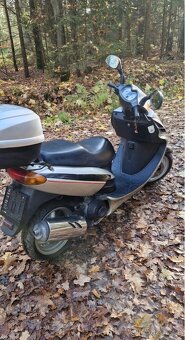 Skútr Daelim SG 125 F - 3