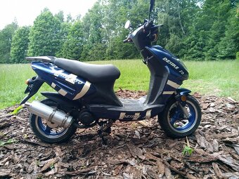 Spolehlivý skútr 2T 50 ccm - 3