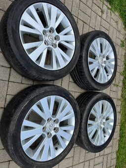 4x litá kola 5x114 R17 - 3