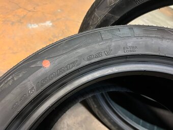 225/50 R17 Nexen Nfera SU1 - 3