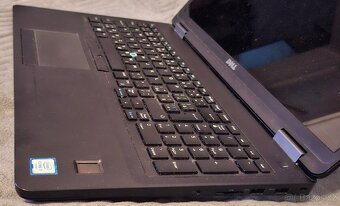 Dell e5570 v nejvyšší výbavě, co se vyráběl (včetně přísluše - 3
