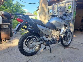 HONDA TRANSALP 650 2004/2 - 3