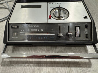 Rádio historické NATIONAL Solid State - 3