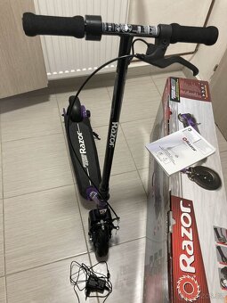 Dětská Elektrokoloběžka Razor Power Core S85 - 3