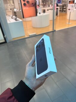 Apple iPhone 17 pro, 256Gb, Deep Blue - 3