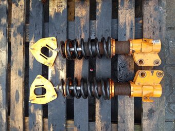 Subaru Impreza tlumiče - 3