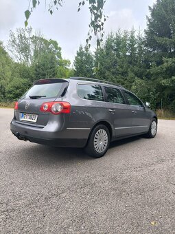 Volkswagen passat  B6 2.0 TDI 103 kw - 3
