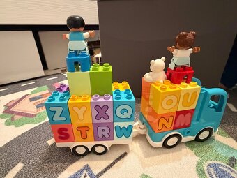 Lego Duplo 10915 Náklaďák s abecedou - 3