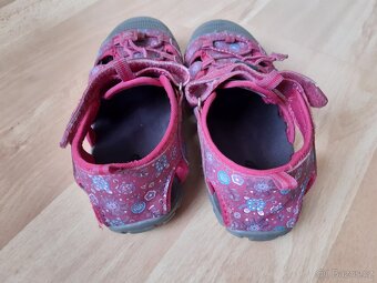 Sandálky Loap, vel. 32 a 35 - 3