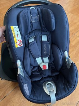 Cybex Aton Q Platinum + ISOfix základna - 3