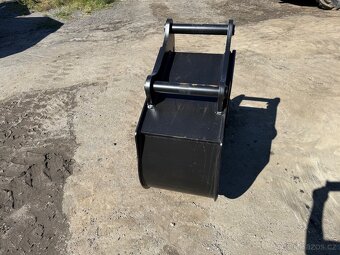 Nová lopata 50cm na upínání S60. - 3