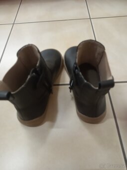 Prodáme krásné dívčí boty vel 31 - 3