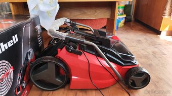 Akumulátorová sekačka Einhell GE-CM 43 Li M Kit - 3