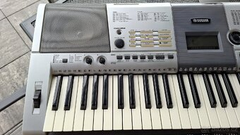Klavesy Yamaha PSR 403 - 3