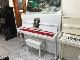 Bílé pianino Petrof 125 se zárukou, doprava zdarma, nový lak - 3
