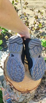 Tenisky Adidas 36,5cm waterproof - 3