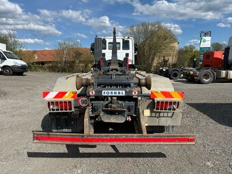 Iveco X-WAY 6X4 NOSIČ KONTEJNERŮ FORNAL 20T - 3