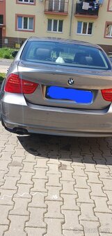 BMW E90 318 D - 3