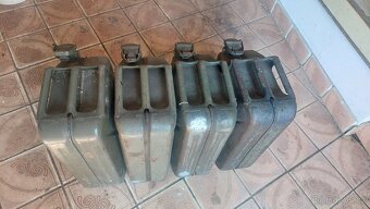 Plechový kanystr 20l - 3