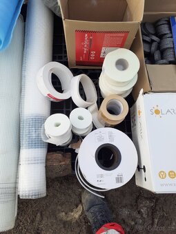 Zbytek materiálu na sádrokarton, rastry, zateplení, strop - 3