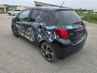 Toyota Yaris 1.0 VVT-i Active, POJAZDNE, kúp-SR, 1.MAJITEL - 3