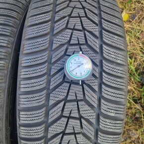 235/45/18 Hankook 2ks zimní 7mm - 3