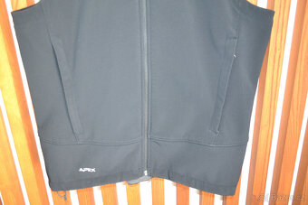Softshellová vesta zn. The North Face Apex - 3