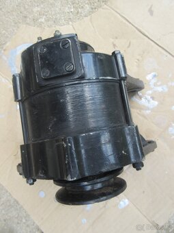 prodám ruský alternátor GT - 1A viz foto - 3