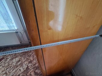 Starožitný fladrovaný nábytek - 3