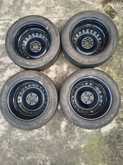 zimní kola (disky+pneu 205/55 R16 Nokian WR D4 vzorek 9,7mm - 3