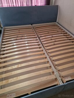 Manželská polstrovaná postel - 3
