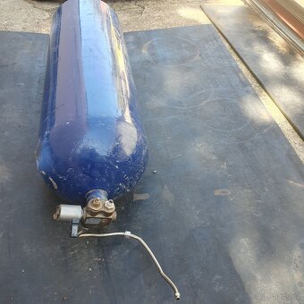 Prodám dvě ocelové tlakové lahve (nádrže) na CNG. - 3