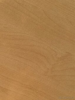 Stůl s kulatými rohy - 3