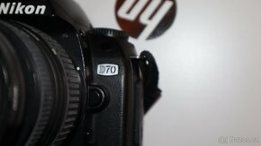 Zrcadlovka Nikon D70, 3 objektivy a brašna - 3