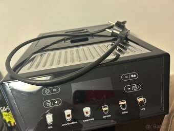 Automat na kávu DeLonghi ELETTA cappuccino EVO - 3
