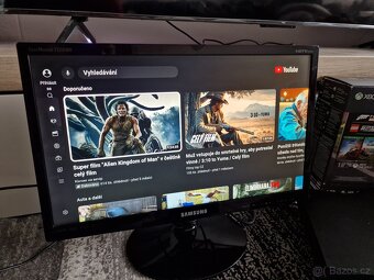 Xbox one X 1TB s hrami a Krabicí a Televizí Samsung - 3