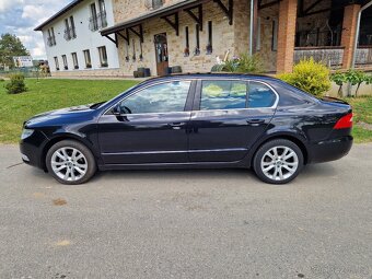 Škoda Superb 2 1,6 TDI, 77 KW xenony - 3
