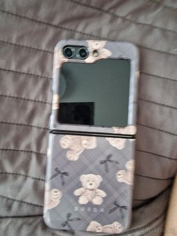 Galaxy Z flip 5 - 3
