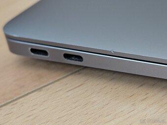 MacBook Air M1 13" / 16GB RAM / 256GB SSD - 3