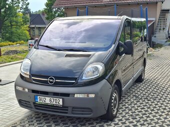 Opel Vivaro 1.9 CDTI 74 kW r.v. 11/2005 9 míst - 3
