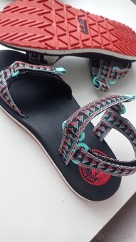 Nové dámské sportovní sandály Jack Wolfskin - 3