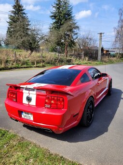 Ford Mustang GT 4,6 V8 - 3