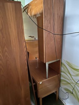 Staré Skříně, obývací stěna - 3