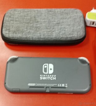 Nintendo Switch Lite - 3