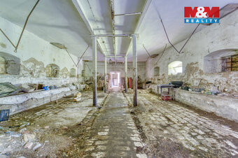 Prodej nájemního domu, 1000 m², Podbořany - 3