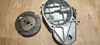 Manet Korado spojka a víko - 3