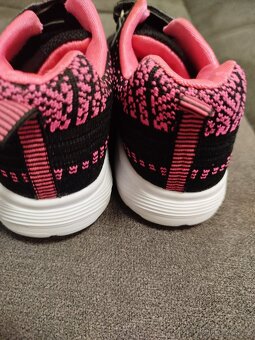 Prodám dětské tenisky - 3