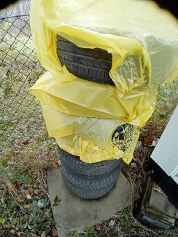 Prodám pneu 195,65,15. - 3